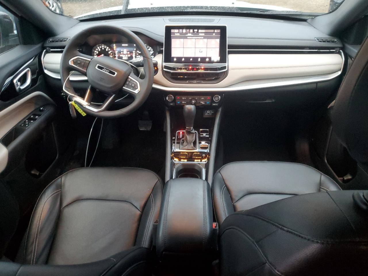 2025 Jeep Compass Limited VIN: 3C4NJDCNXST518169 Lot: 92853425