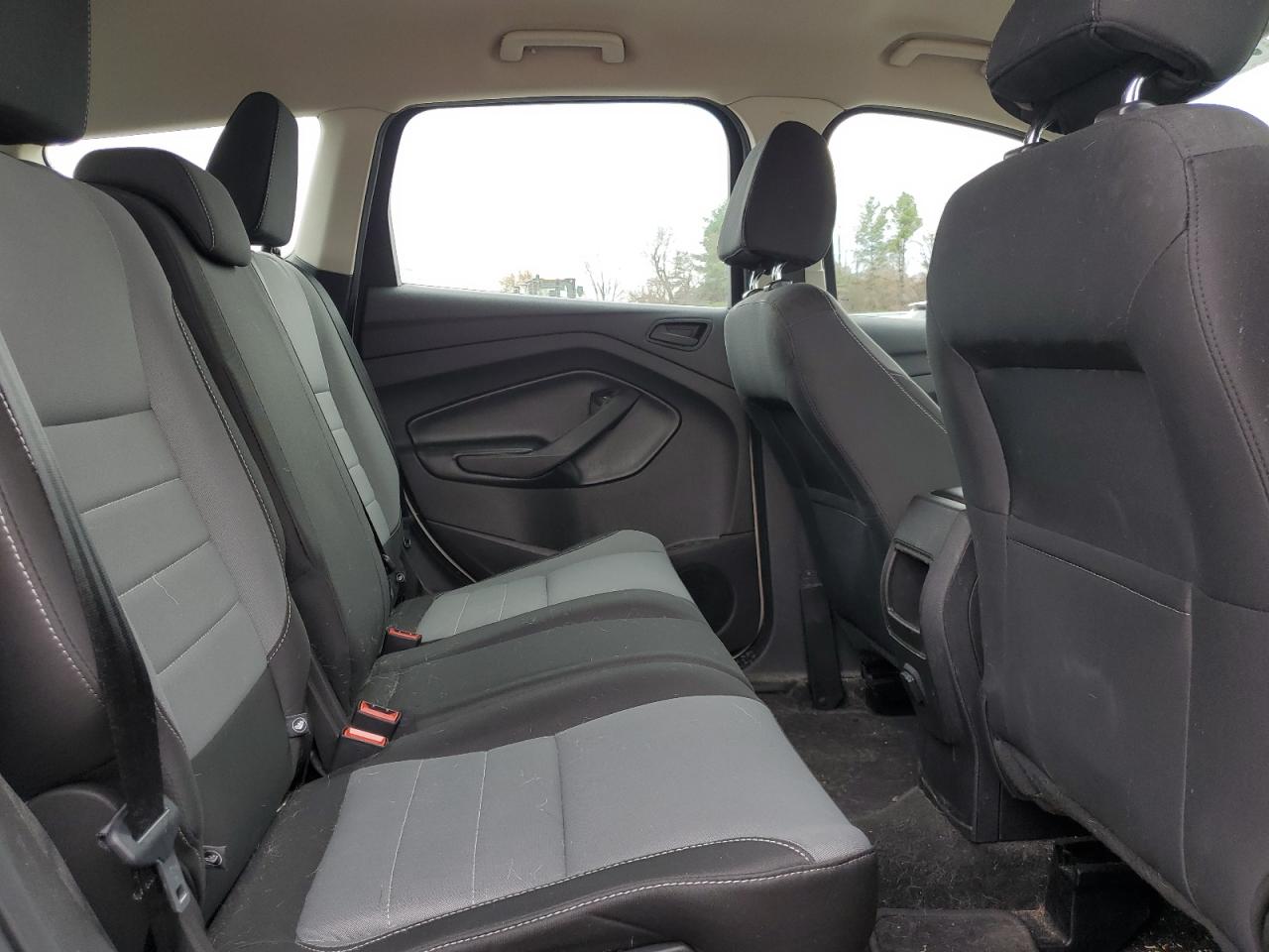 2017 Ford Escape S VIN: 1FMCU0F7XHUE86905 Lot: 93374385