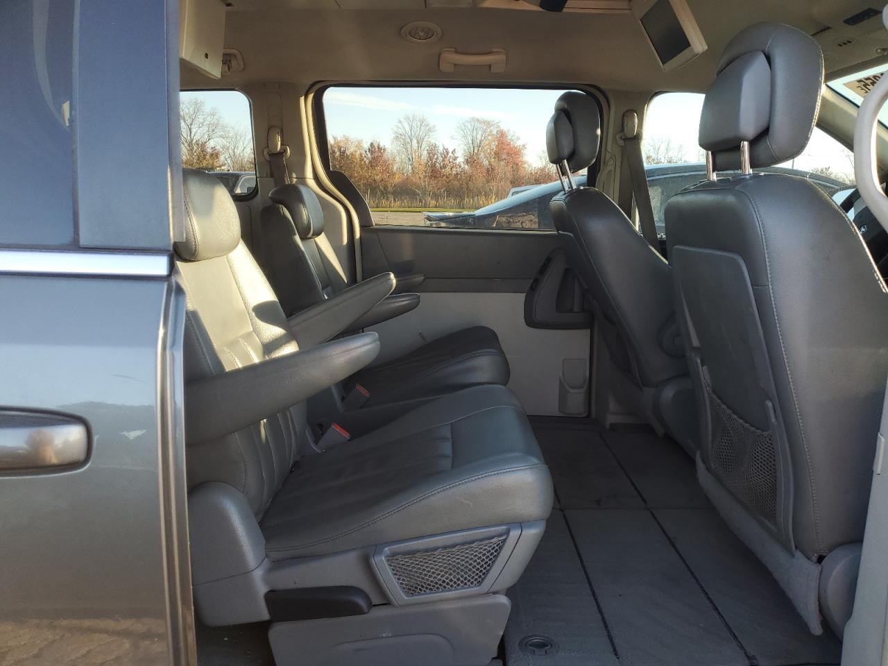 2010 Dodge Grand Caravan Sxt VIN: 2D4RN5DX1AR403086 Lot: 91343855