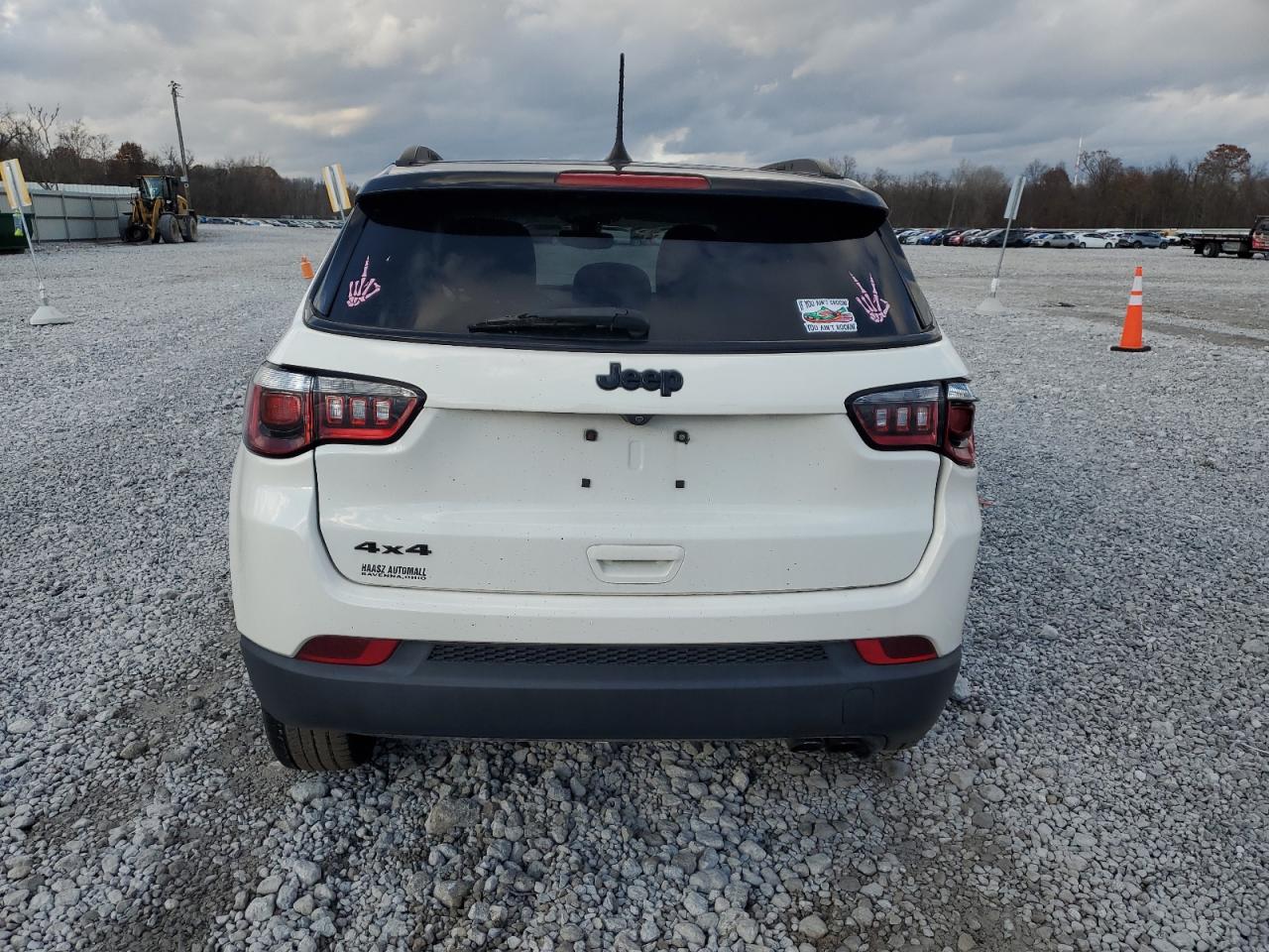 2019 Jeep Compass Latitude VIN: 3C4NJDBB6KT754695 Lot: 92608225