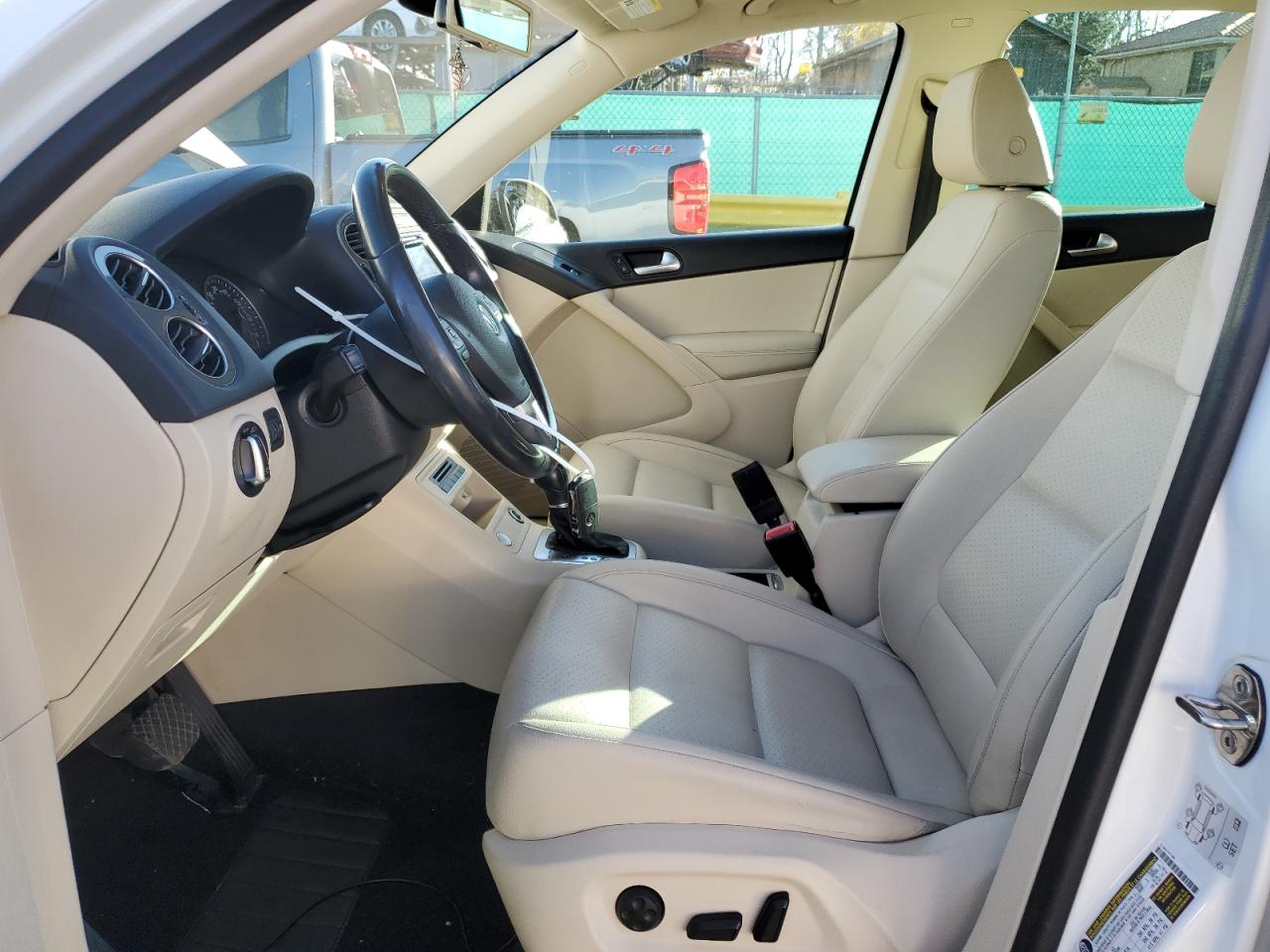 2016 Volkswagen Tiguan S VIN: WVGBV7AX0GW612040 Lot: 91842085