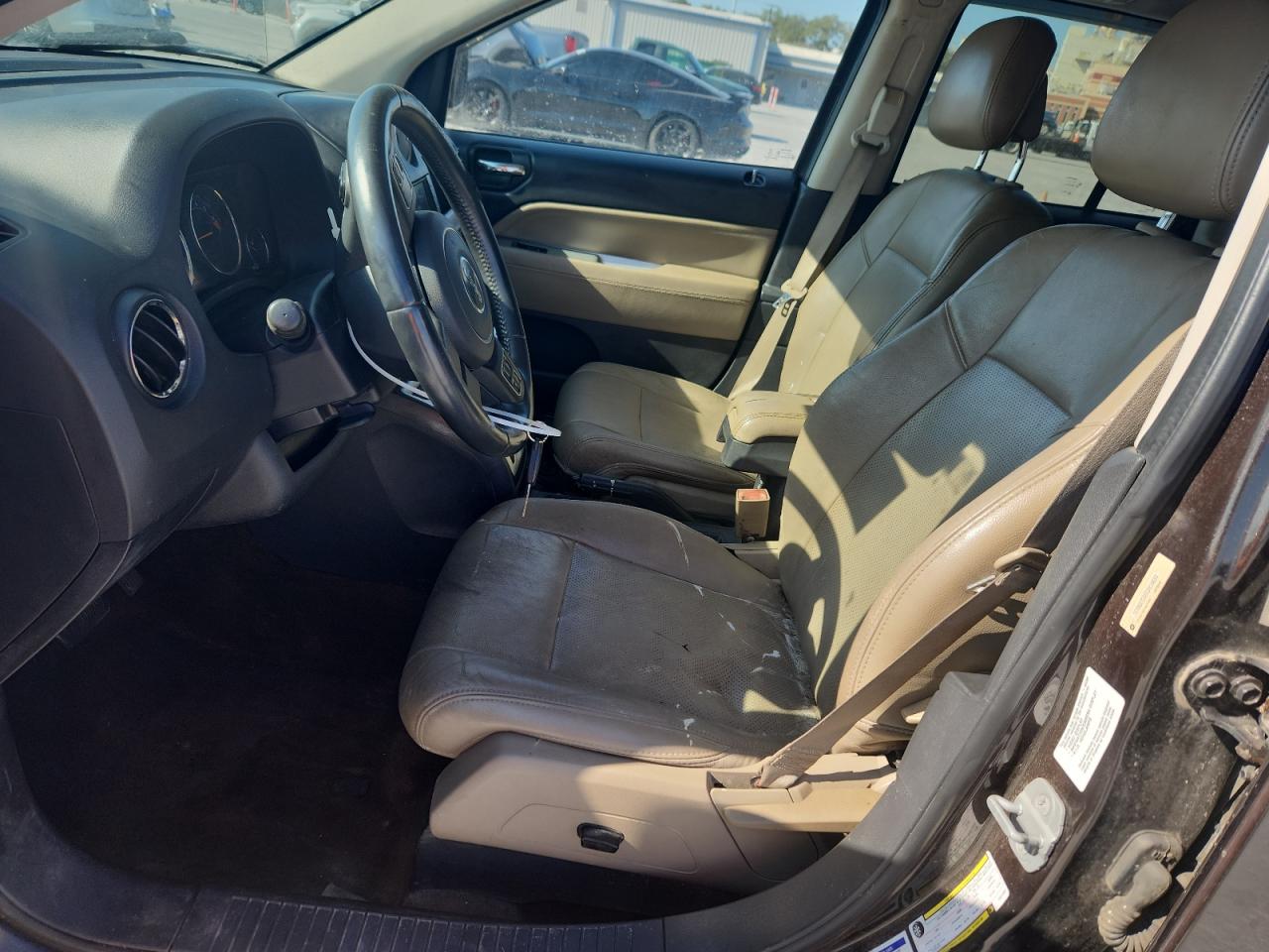 2014 Jeep Compass Latitude VIN: 1C4NJCEA8ED814693 Lot: 93261125