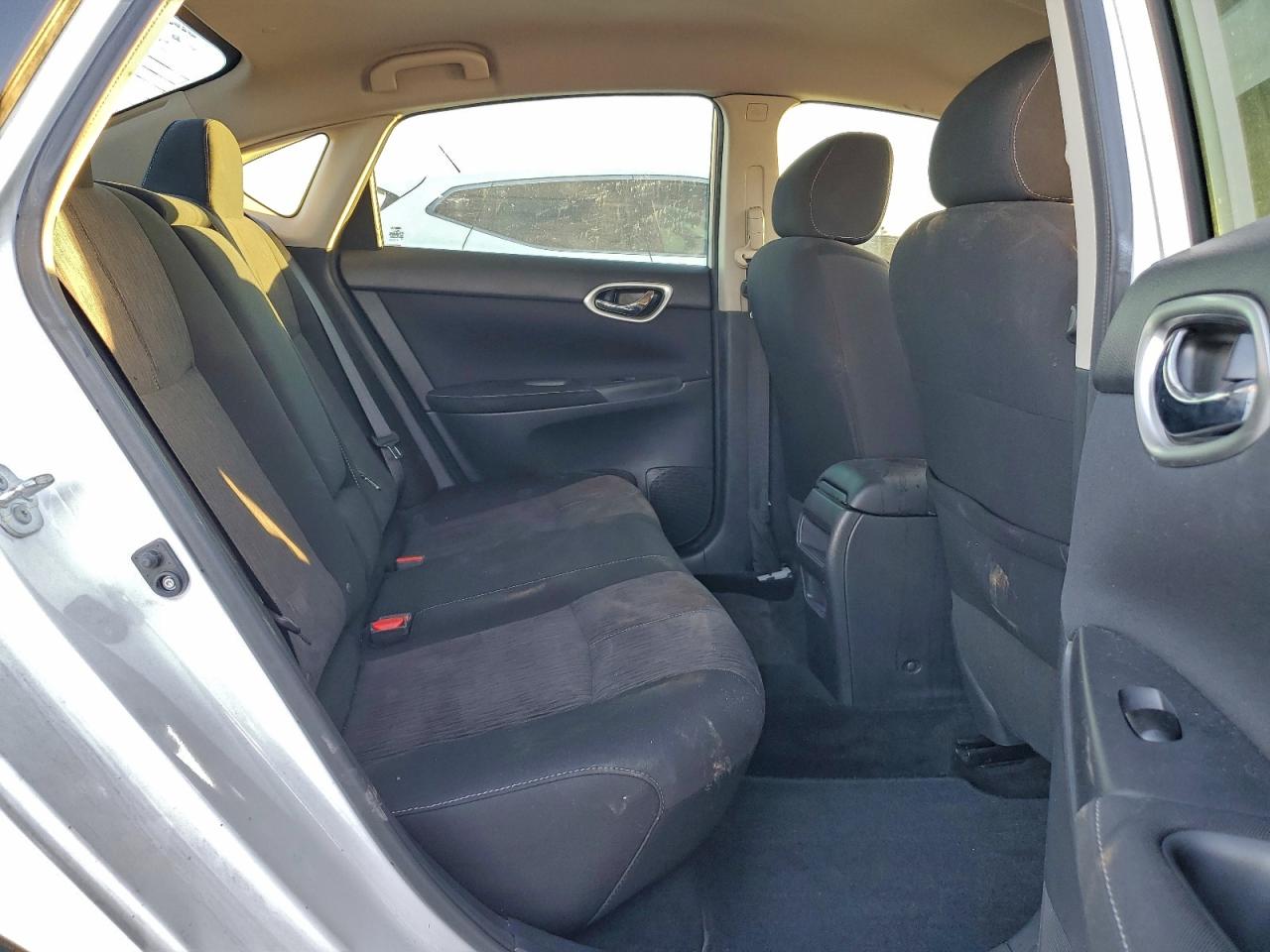 2015 Nissan Sentra S VIN: 3N1AB7AP5FL677322 Lot: 93972835