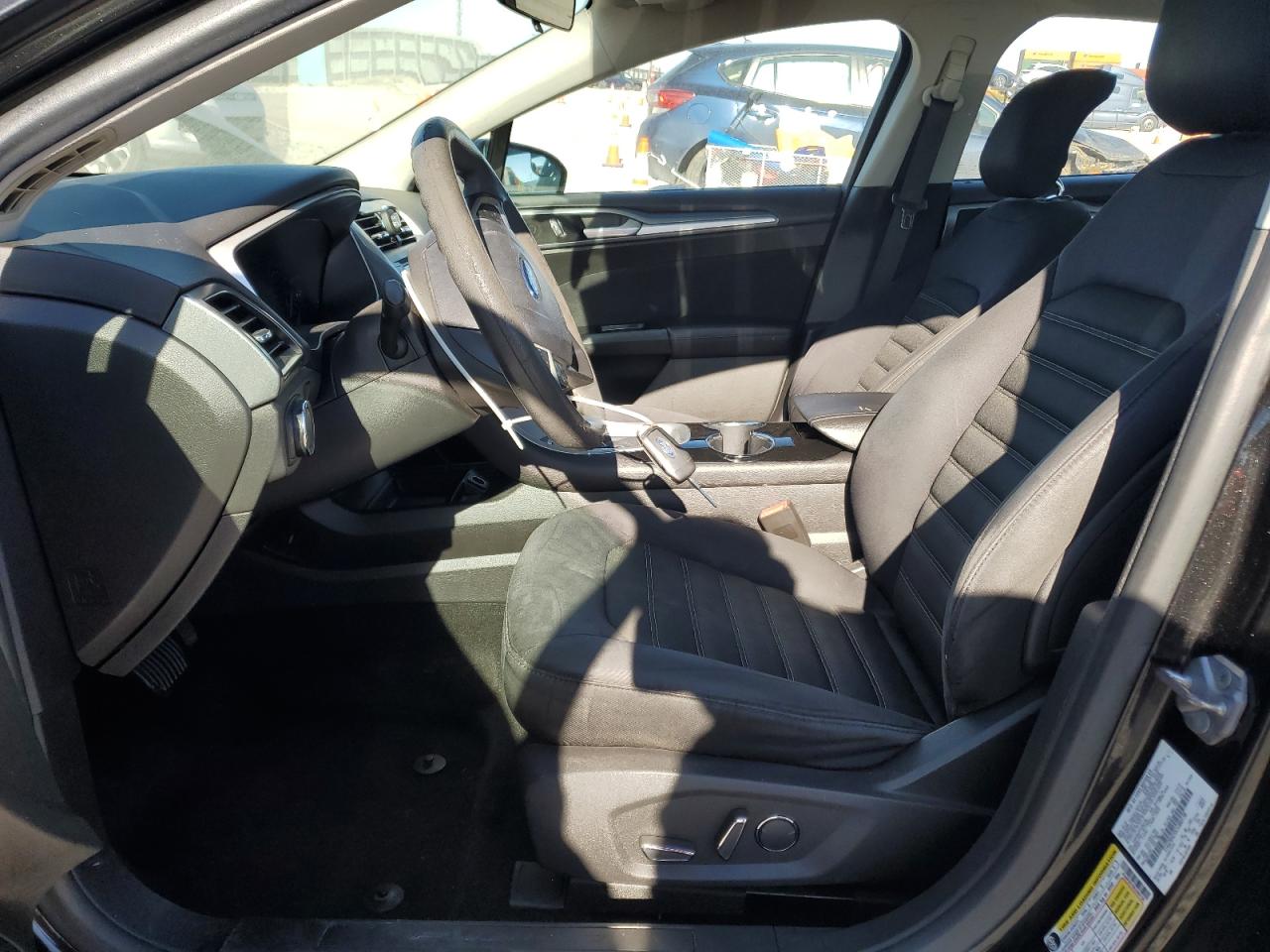 2014 Ford Fusion Se VIN: 1FA6P0H70E5380738 Lot: 92472695