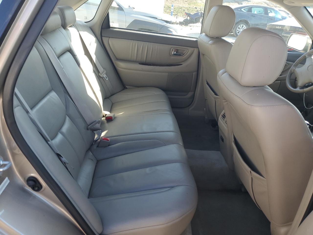 2000 Toyota Avalon Xl VIN: 4T1BF28B8YU075585 Lot: 92207185