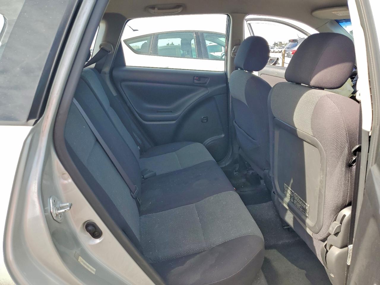 2004 Toyota Corolla Matrix Xr VIN: 2T1KR32E04C199765 Lot: 93416865