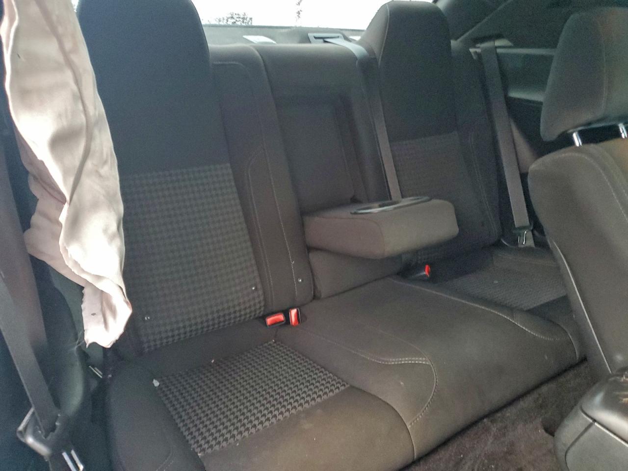 2018 Dodge Challenger Sxt VIN: 2C3CDZAG5JH215134 Lot: 94088745