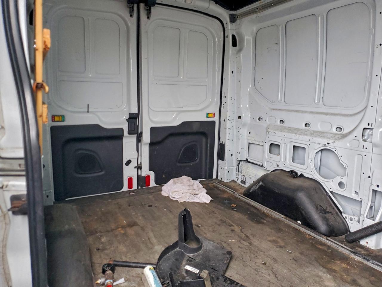 2018 Ford Transit T-250 VIN: 1FTYR1CM9JKB29678 Lot: 94243295