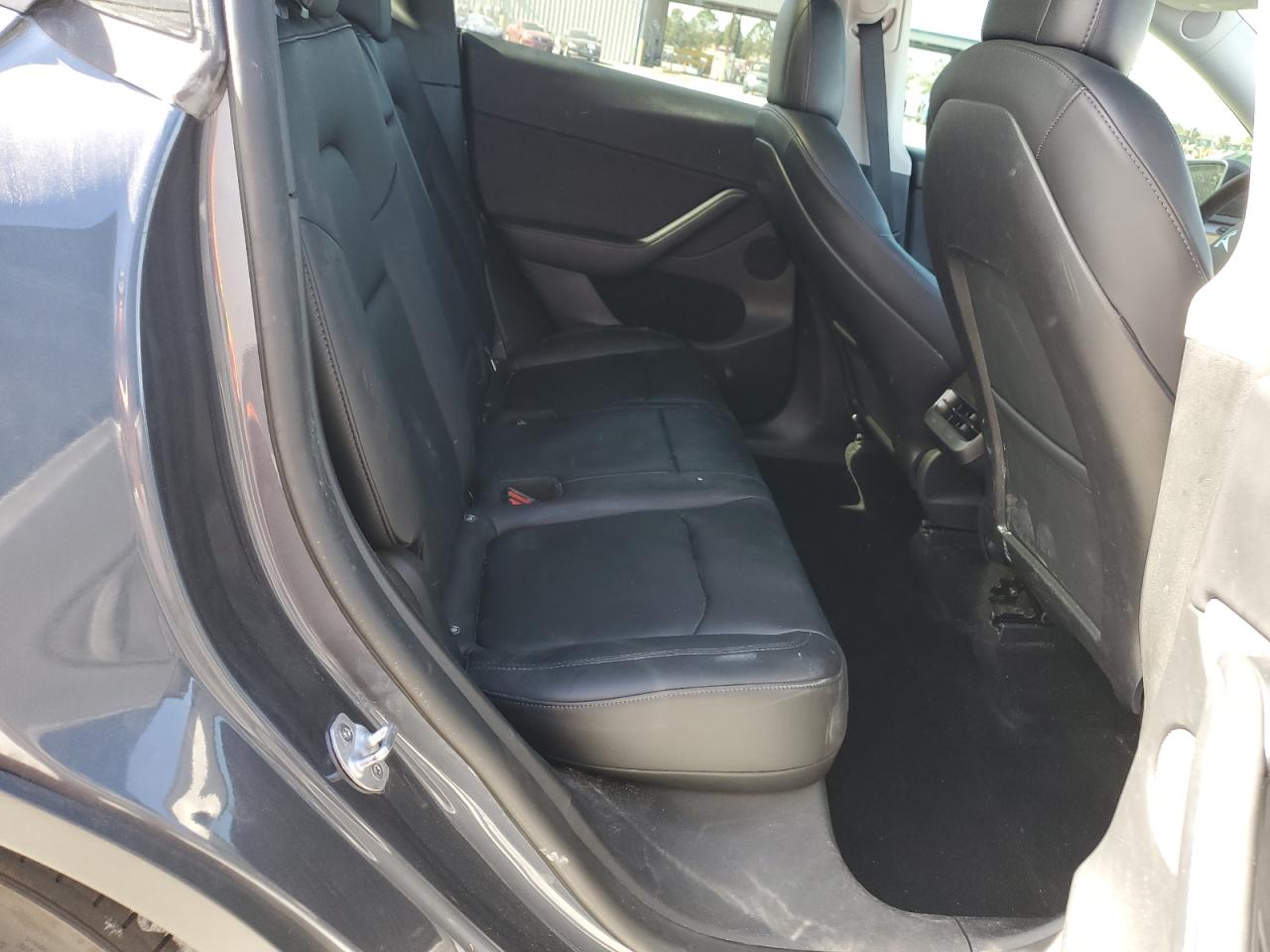 2022 Tesla Model Y VIN: 7SAYGDEF6NF521271 Lot: 92212045