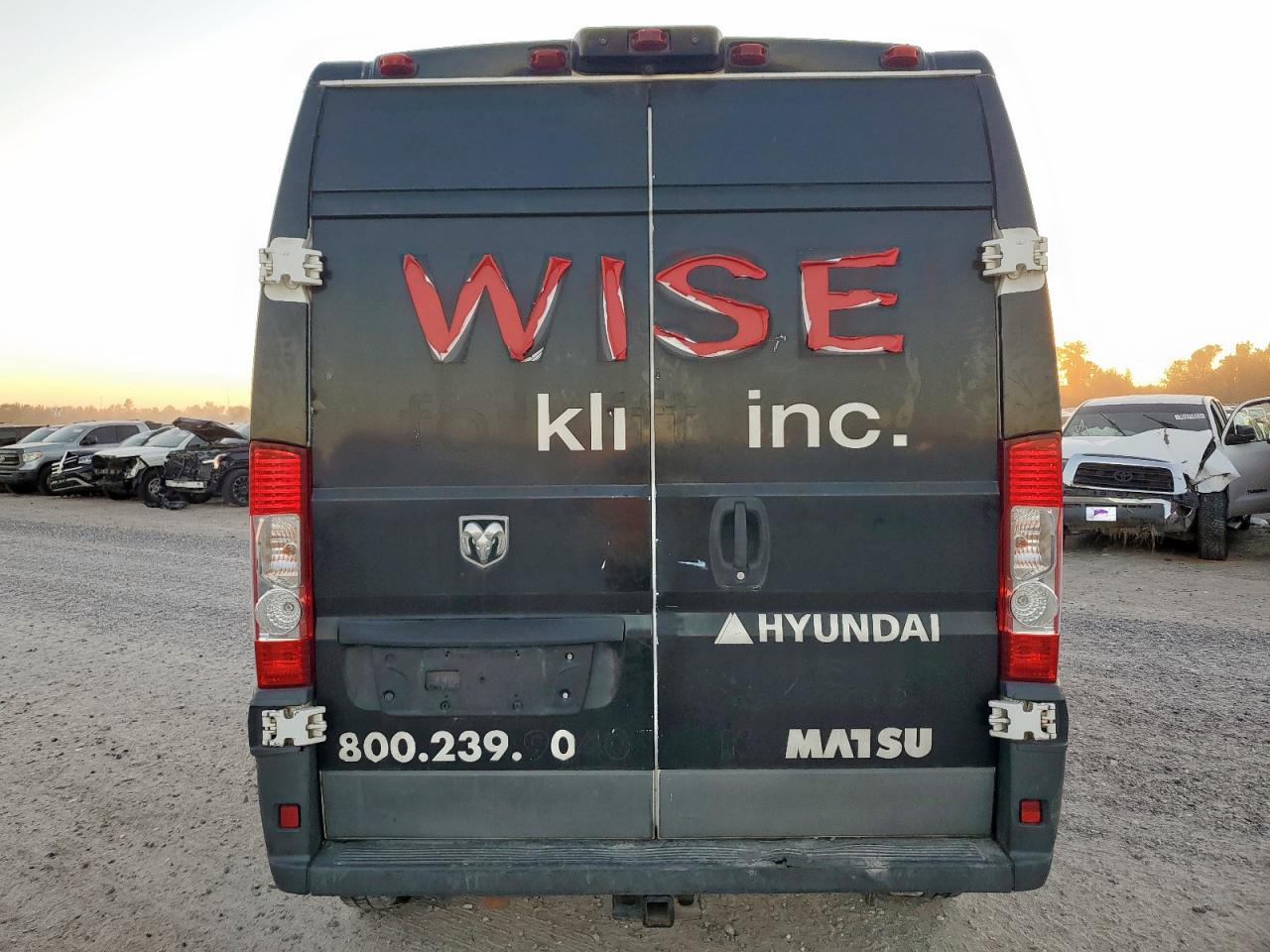 2017 Ram Promaster 2500 Delivery Van VIN: 3C6TRVDG0HE528817 Lot: 89835095