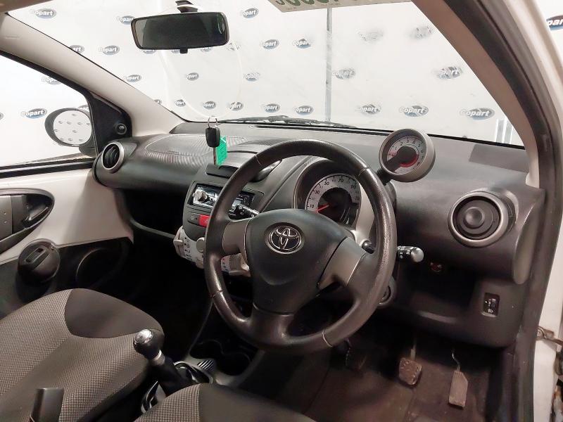 2014 TOYOTA AYGO 1.0 VVT-I MOVE WITH STYLE 5DR