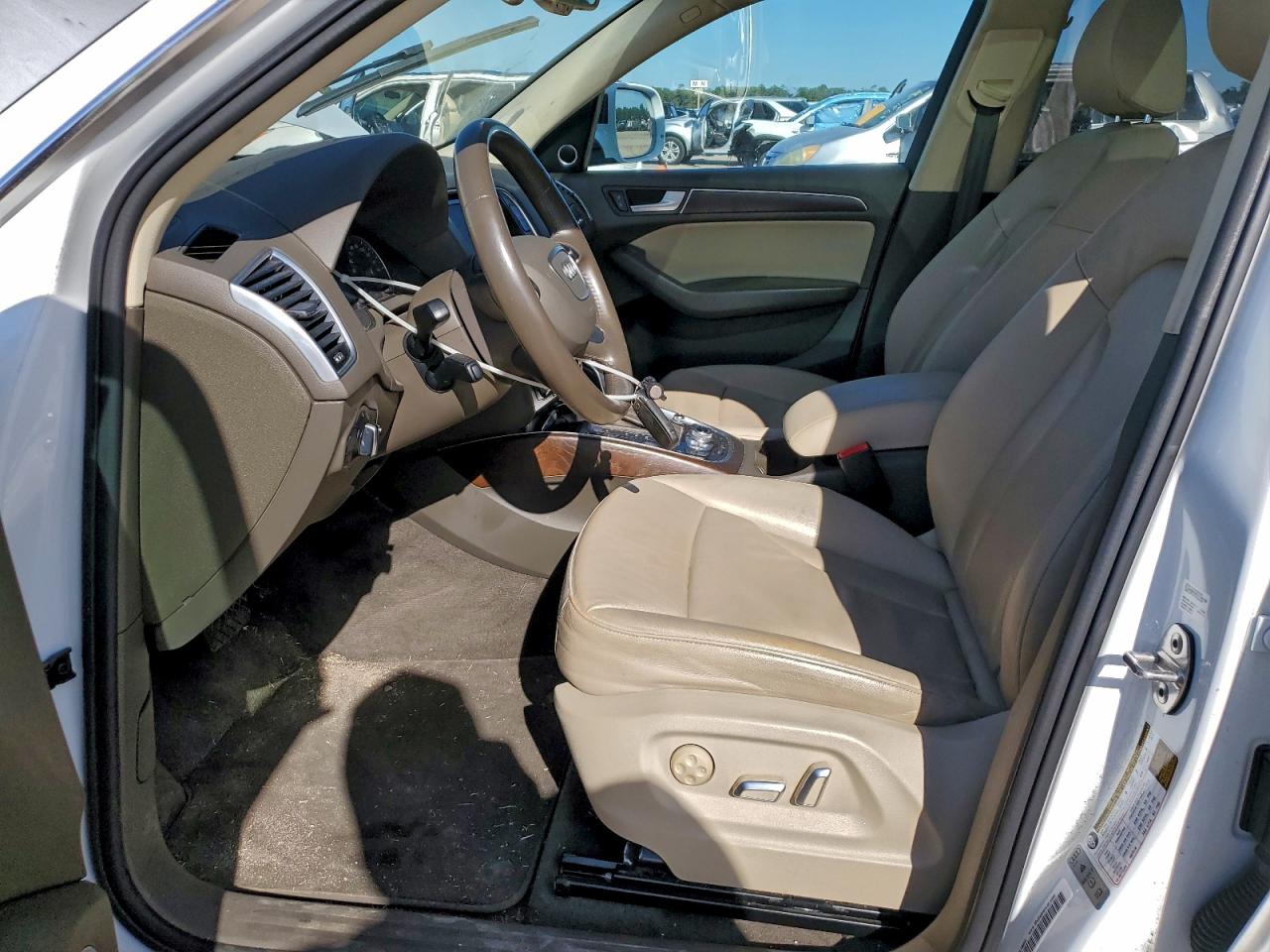 2017 Audi Q5 Premium Plus VIN: WA1L2AFP4HA003520 Lot: 93950895