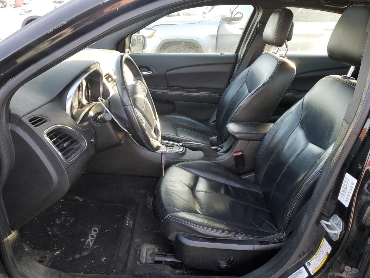 2013 Chrysler 200 Limited VIN: 1C3CCBCG4DN706541 Lot: 91832985