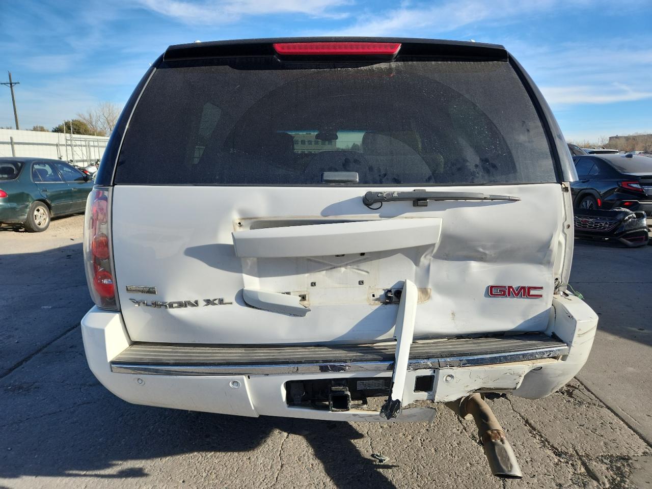 2010 GMC Yukon Xl Denali VIN: 1GKUKMEF3AR207757 Lot: 90918065