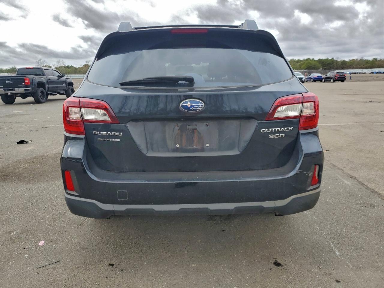 2015 Subaru Outback 3.6R Limited VIN: 4S4BSENC6F3251935 Lot: 94637965