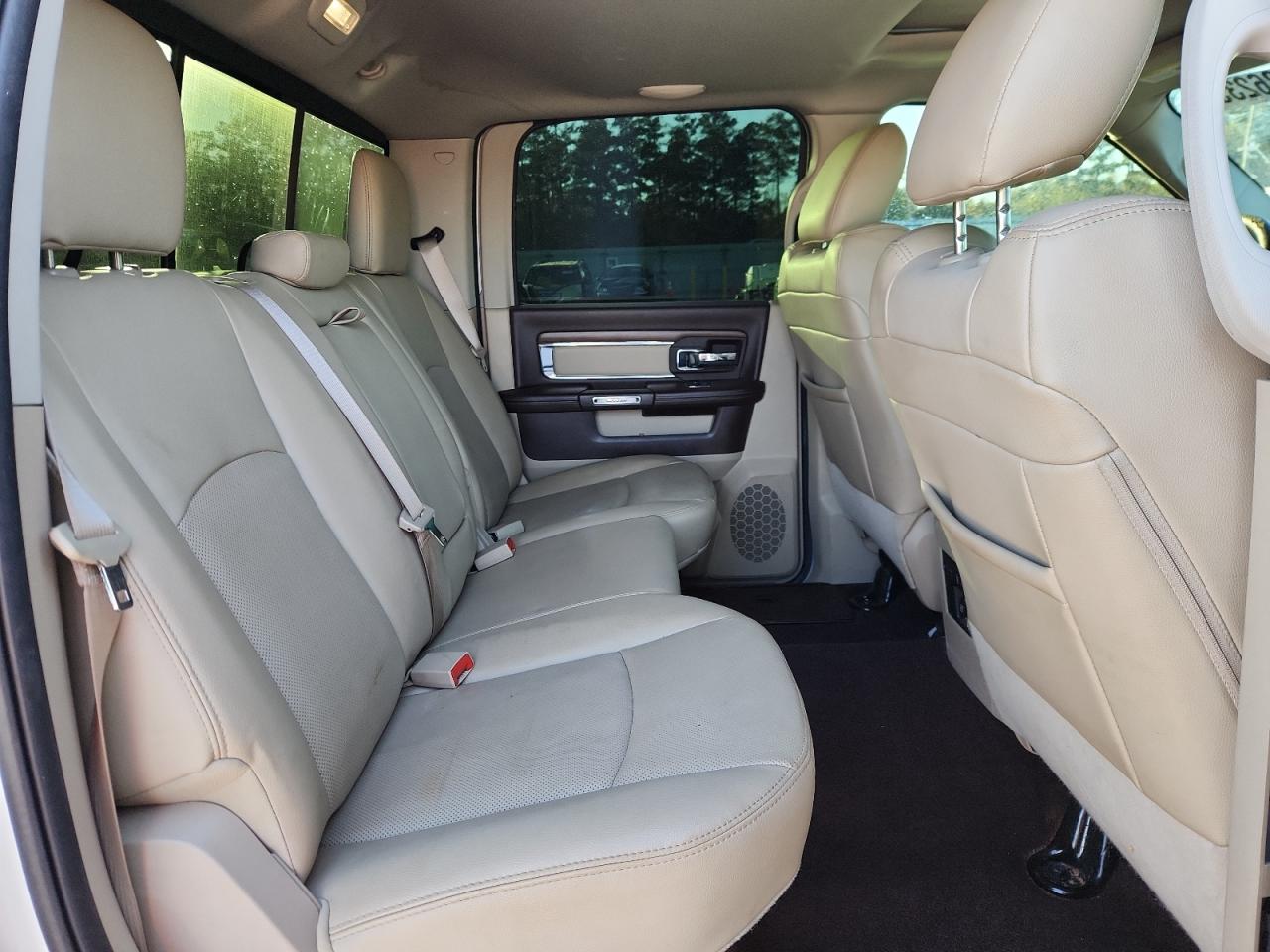 2017 Ram 2500 Laramie VIN: 3C6UR5FL5HG694091 Lot: 86986235