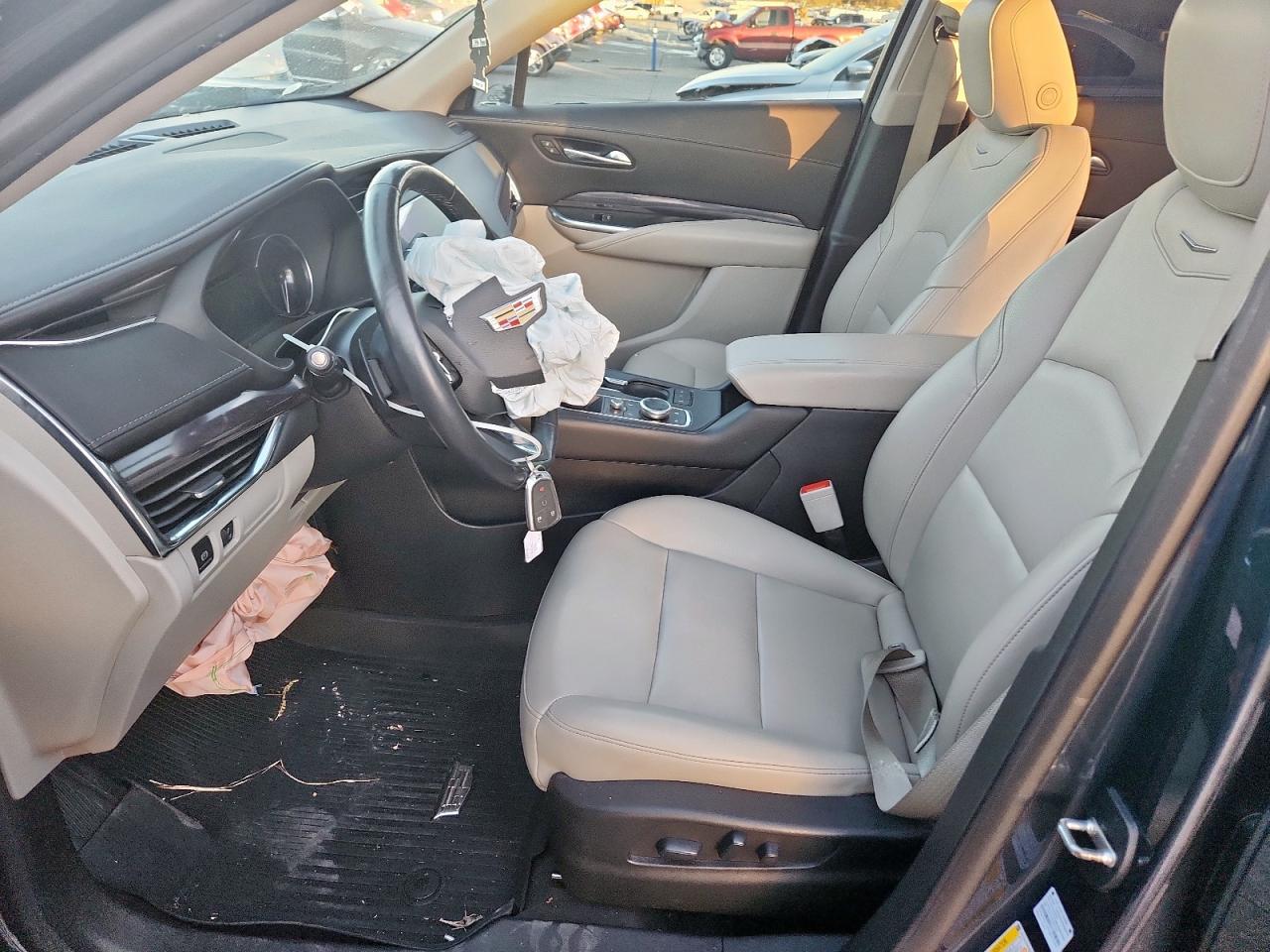 2019 Cadillac Xt4 Luxury VIN: 1GYAZAR40KF113639 Lot: 91204805