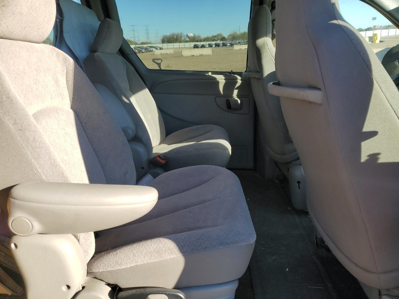 2003 Dodge Caravan Se VIN: 1D4GP25383B218272 Lot: 90846305