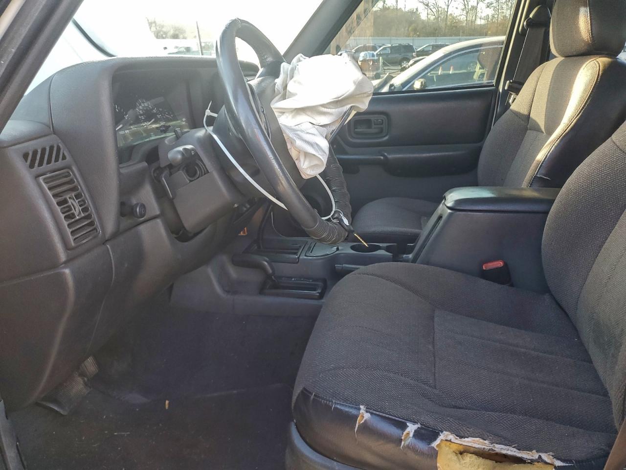 2001 Jeep Cherokee Classic VIN: 1J4FF58SX1L502763 Lot: 93280385