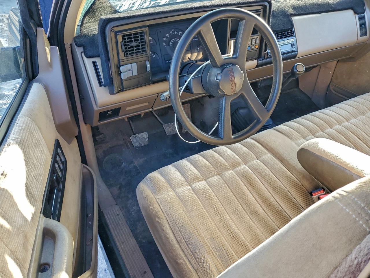 1991 Chevrolet Gmt-400 C1500 VIN: 1GCDC14K3MZ128535 Lot: 93313285