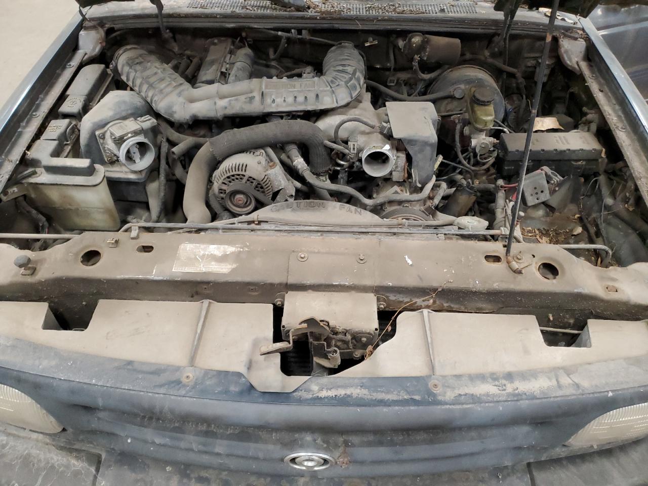 1994 Mazda B3000 VIN: 4F4CR12U8RTM15837 Lot: 93782215