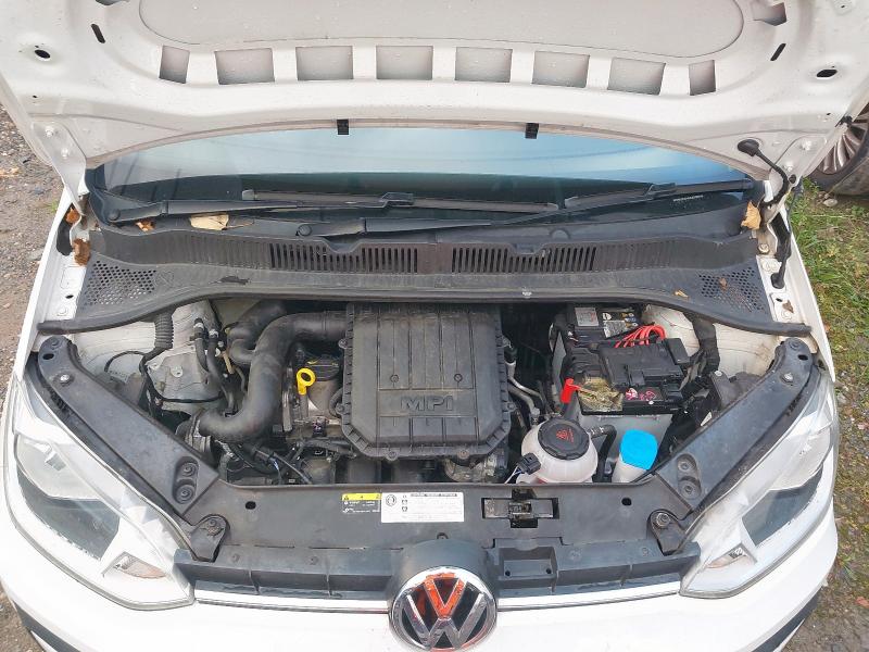 2018 VOLKSWAGEN UP BY BEATS BMT 