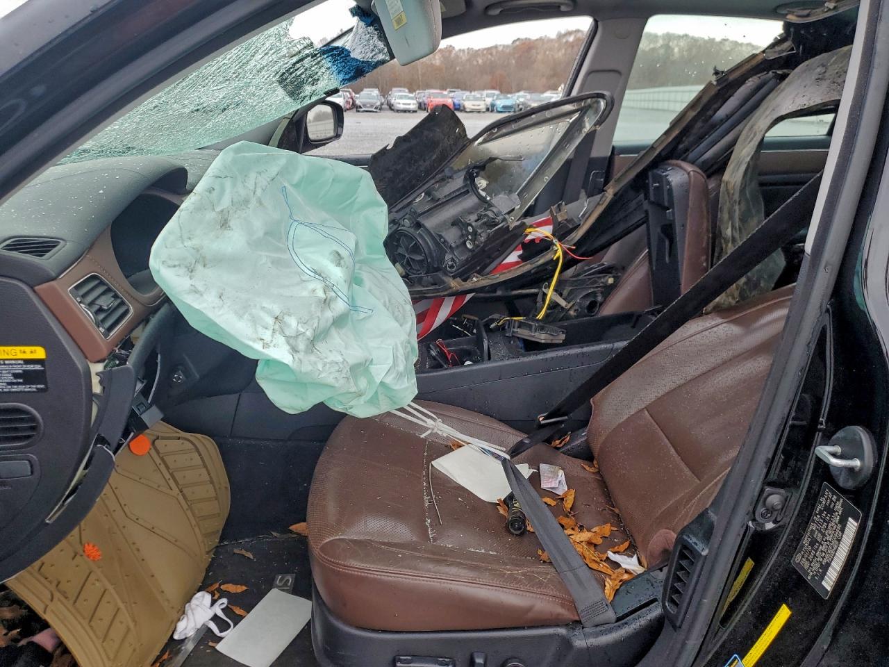 2010 Hyundai Genesis 4.6L VIN: KMHGC4DF5AU094698 Lot: 94620105