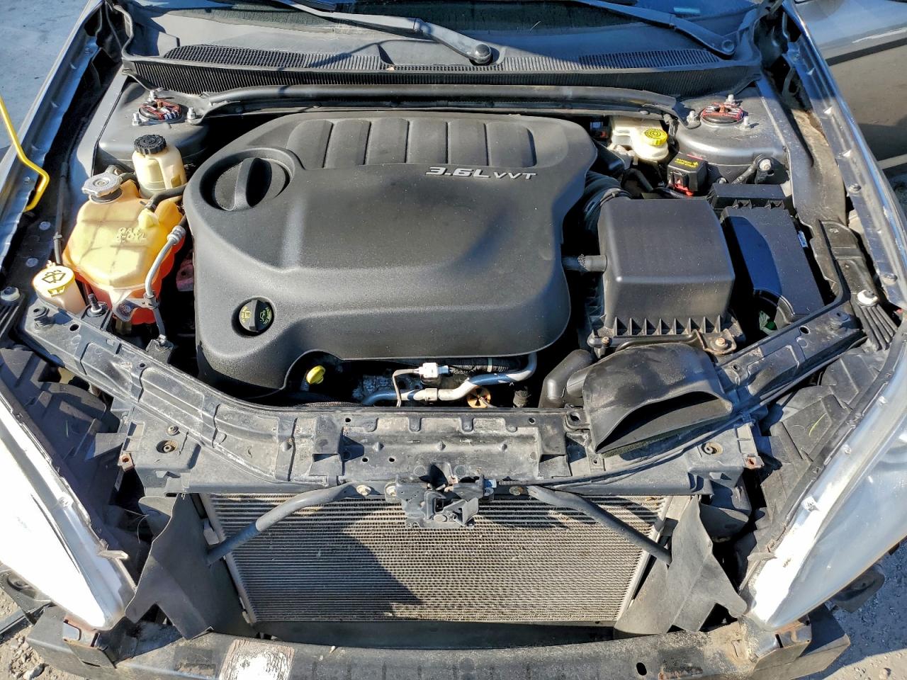 2013 Chrysler 200 Limited VIN: 1C3CCBCG5DN601782 Lot: 93871585