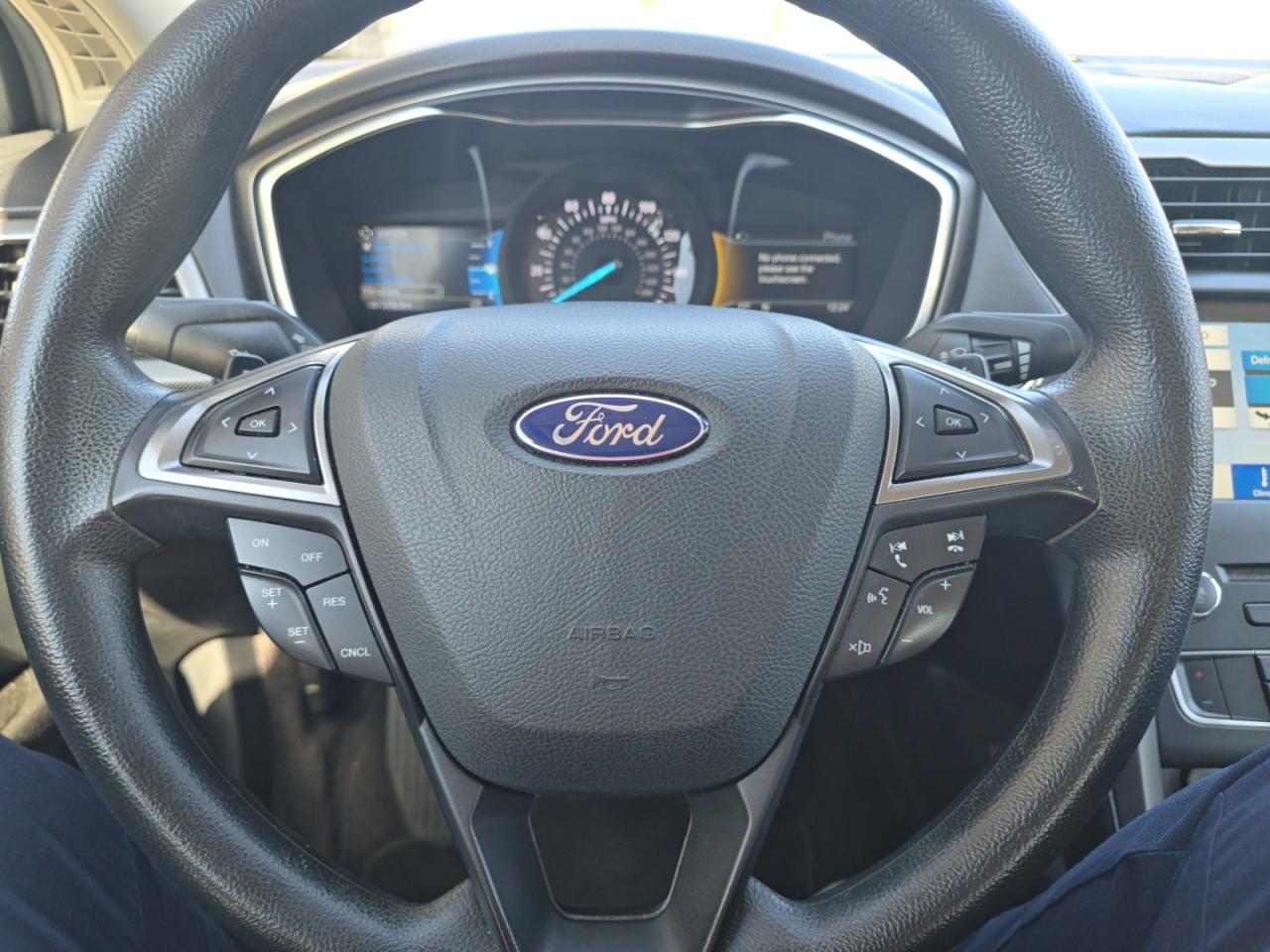 2017 Ford Fusion Se VIN: 3FA6P0HD7HR255632 Lot: 93097585