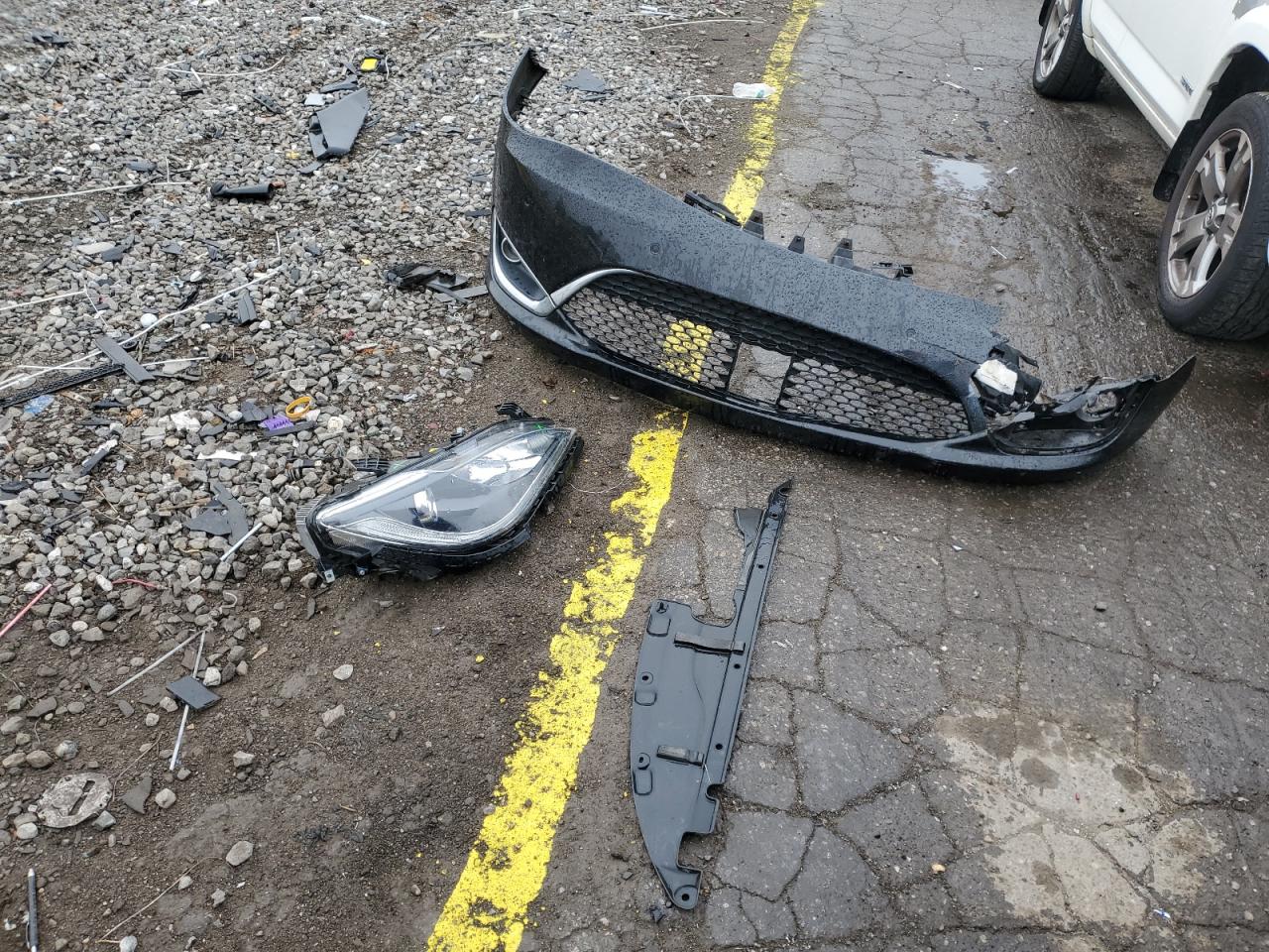 2017 Chrysler Pacifica Limited VIN: 2C4RC1GG8HR838107 Lot: 92503505