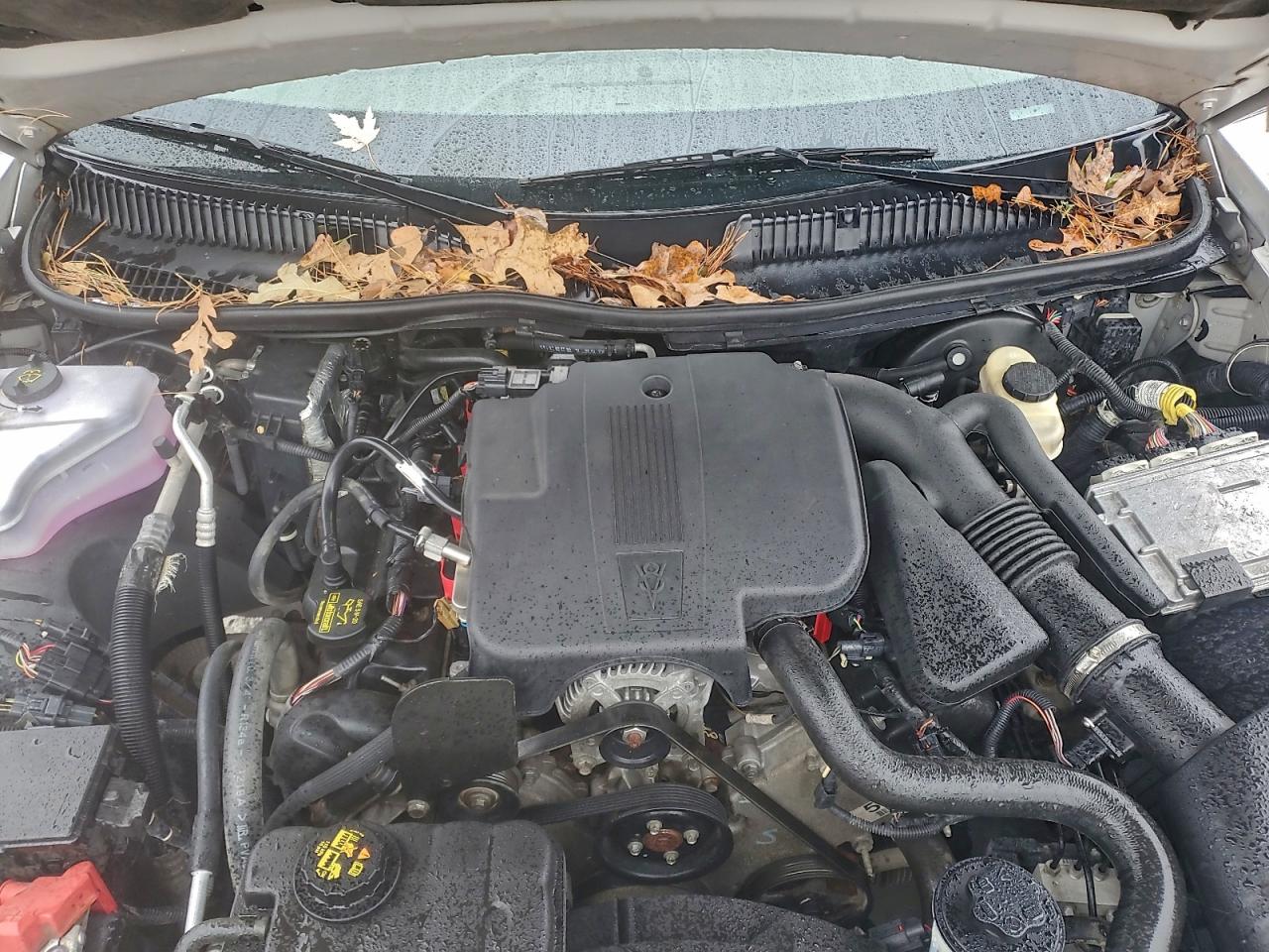 2009 Lincoln Town Car Signature Limited VIN: 2LNHM82V89X635802 Lot: 94143055