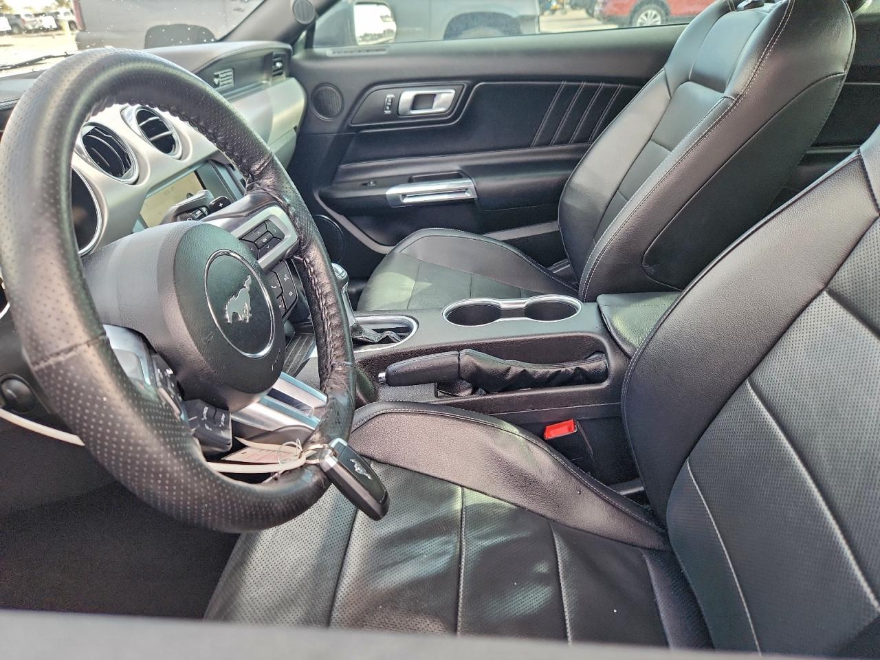 2020 Ford Mustang VIN: 1FA6P8TH6L5147992 Lot: 93536875