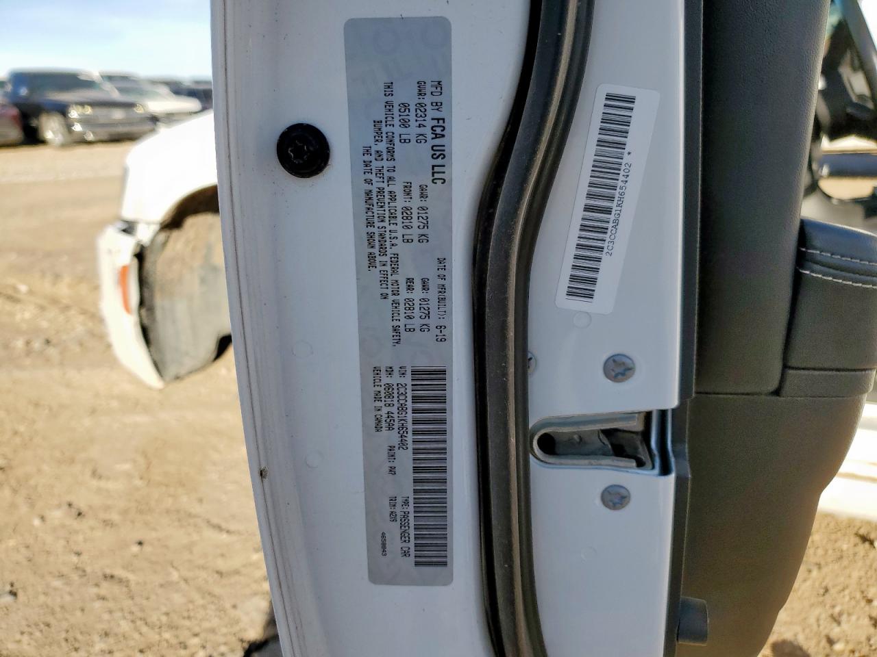 2019 Chrysler 300 S VIN: 2C3CCABG1KH654402 Lot: 92245765