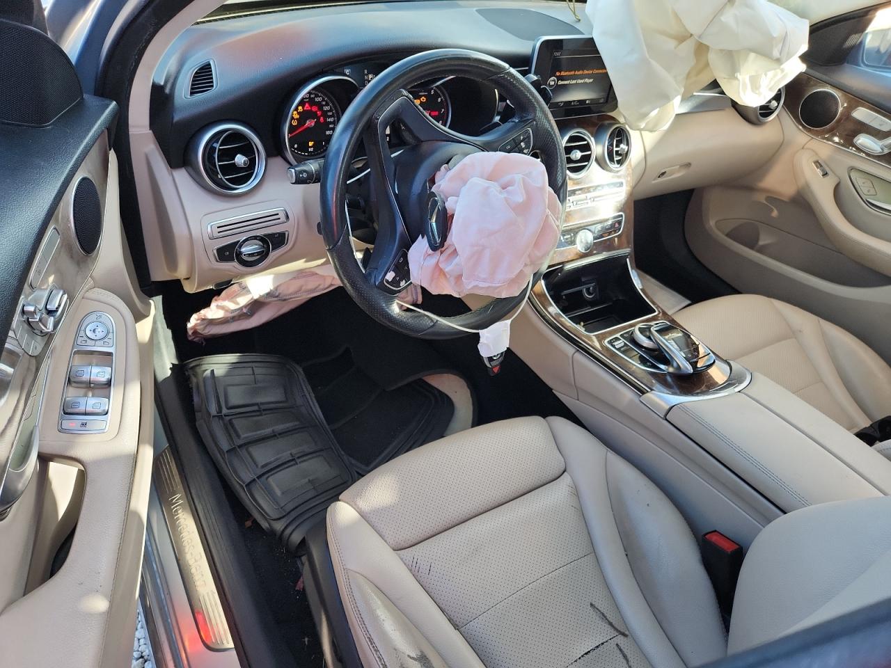 2015 Mercedes-Benz C 300 VIN: 55SWF4JB0FU055668 Lot: 90383855