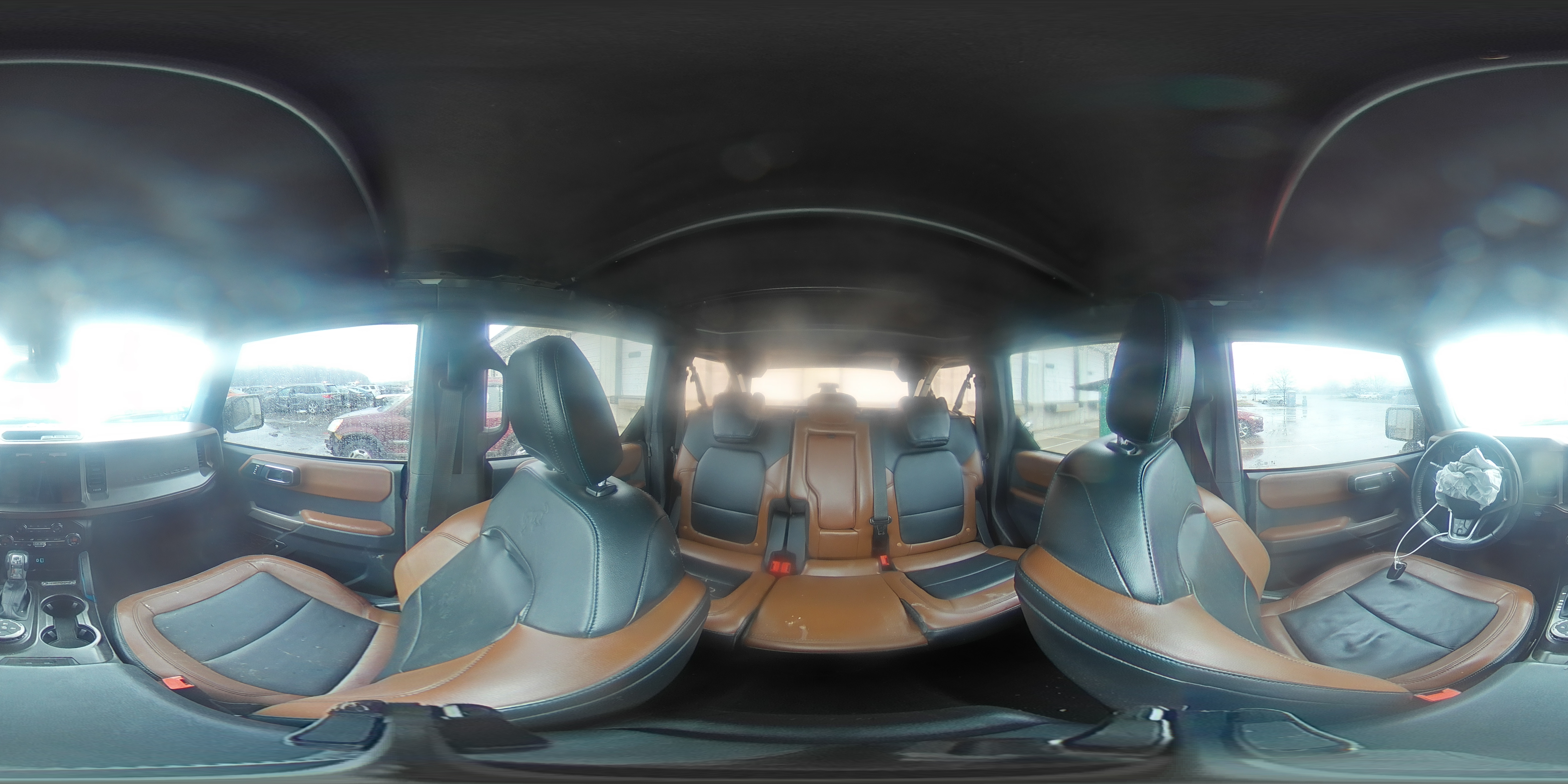 2021 Ford Bronco Base VIN: 1FMDE5BH0MLA61027 Lot: 93951725