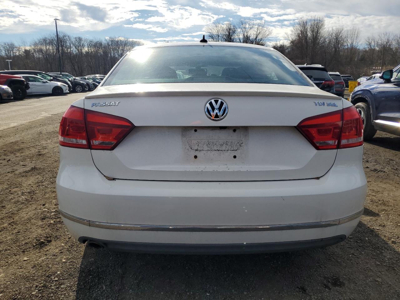 2013 Volkswagen Passat Sel VIN: 1VWCN7A3XDC031144 Lot: 93717075