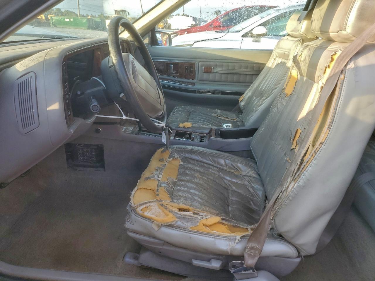 1993 Buick Riviera VIN: 1G4EZ13L8PU403228 Lot: 94233275