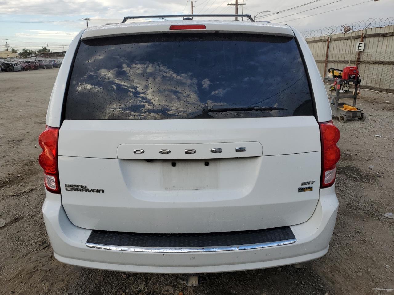 2018 Dodge Grand Caravan Sxt VIN: 2C4RDGCG8JR250042 Lot: 93047525