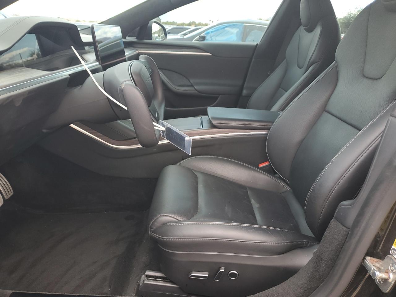 2021 Tesla Model S VIN: 5YJSA1E69MF438421 Lot: 92688445