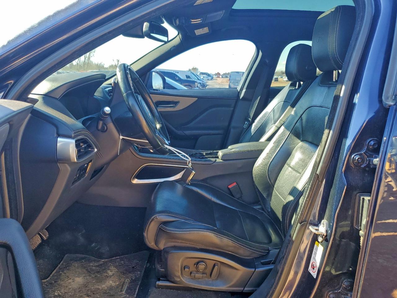 2017 Jaguar F-Pace S VIN: SADCM2BV2HA095502 Lot: 92815495