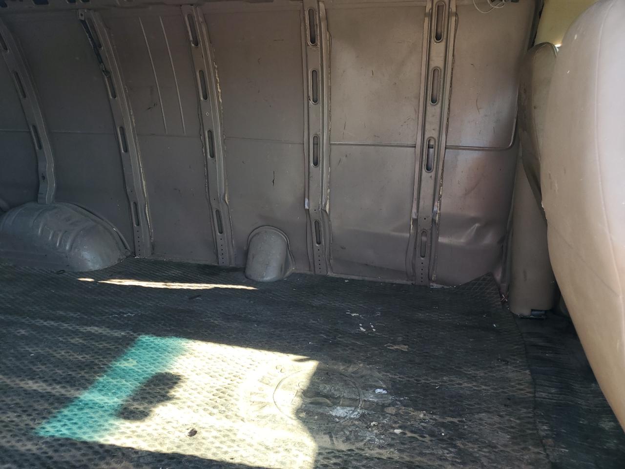 2001 GMC Savana G2500 VIN: 1GTGG29RX11224833 Lot: 91295535