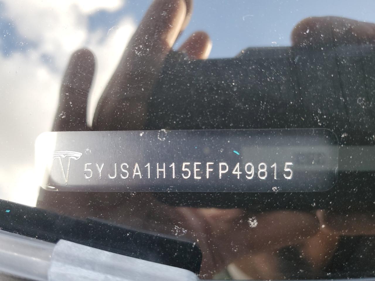 2014 Tesla Model S VIN: 5YJSA1H15EFP49815 Lot: 93302615