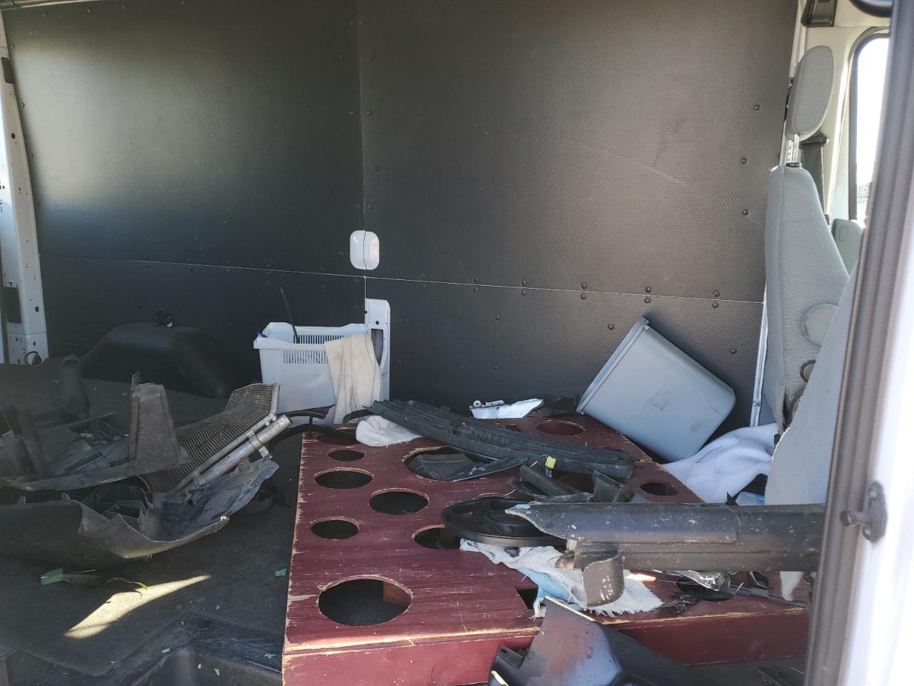 2015 Ford Transit T-150 VIN: 1FTNE2CM2FKA51935 Lot: 92992895