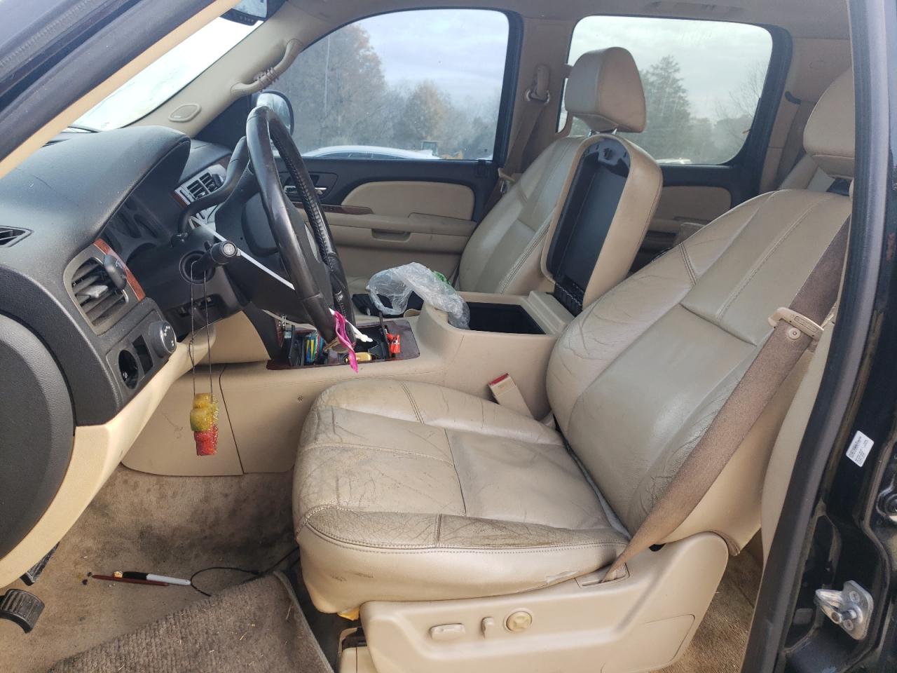 2007 Chevrolet Suburban K1500 VIN: 3GNFK16397G261572 Lot: 92873265