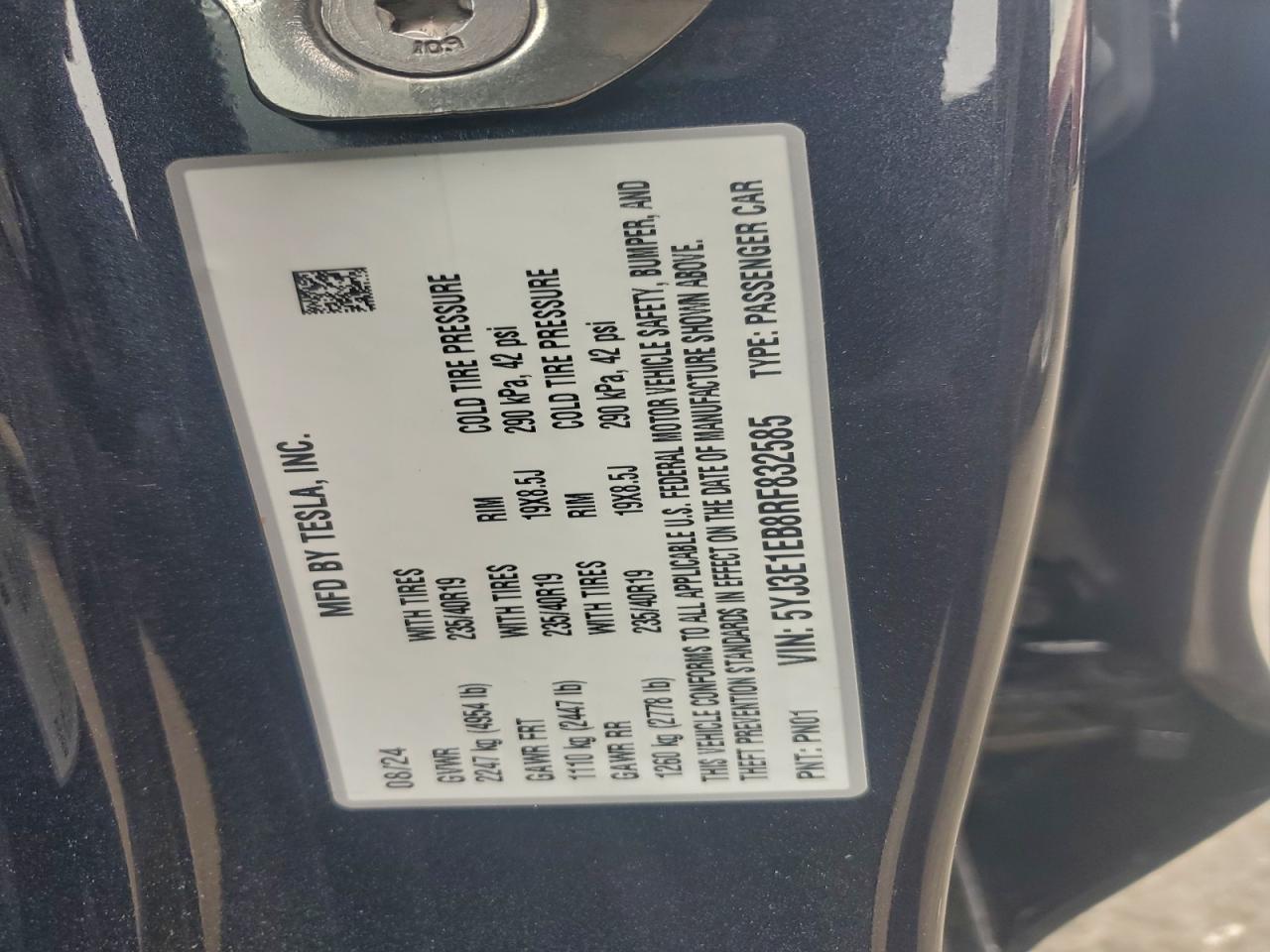 2024 Tesla Model 3 VIN: 5YJ3E1EB8RF832585 Lot: 93904305