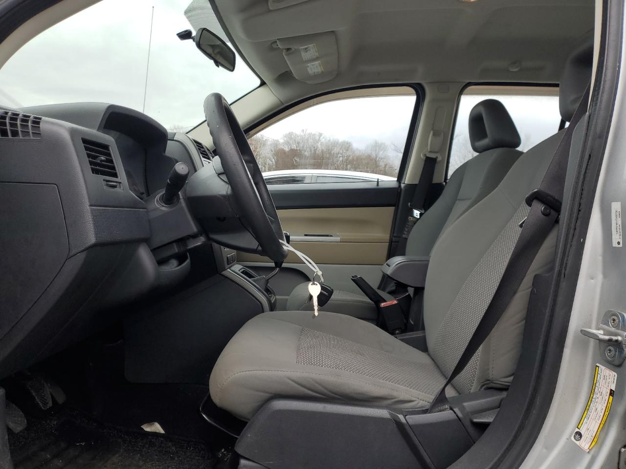 2007 Jeep Compass VIN: 1J8FF47W57D426756 Lot: 92278425