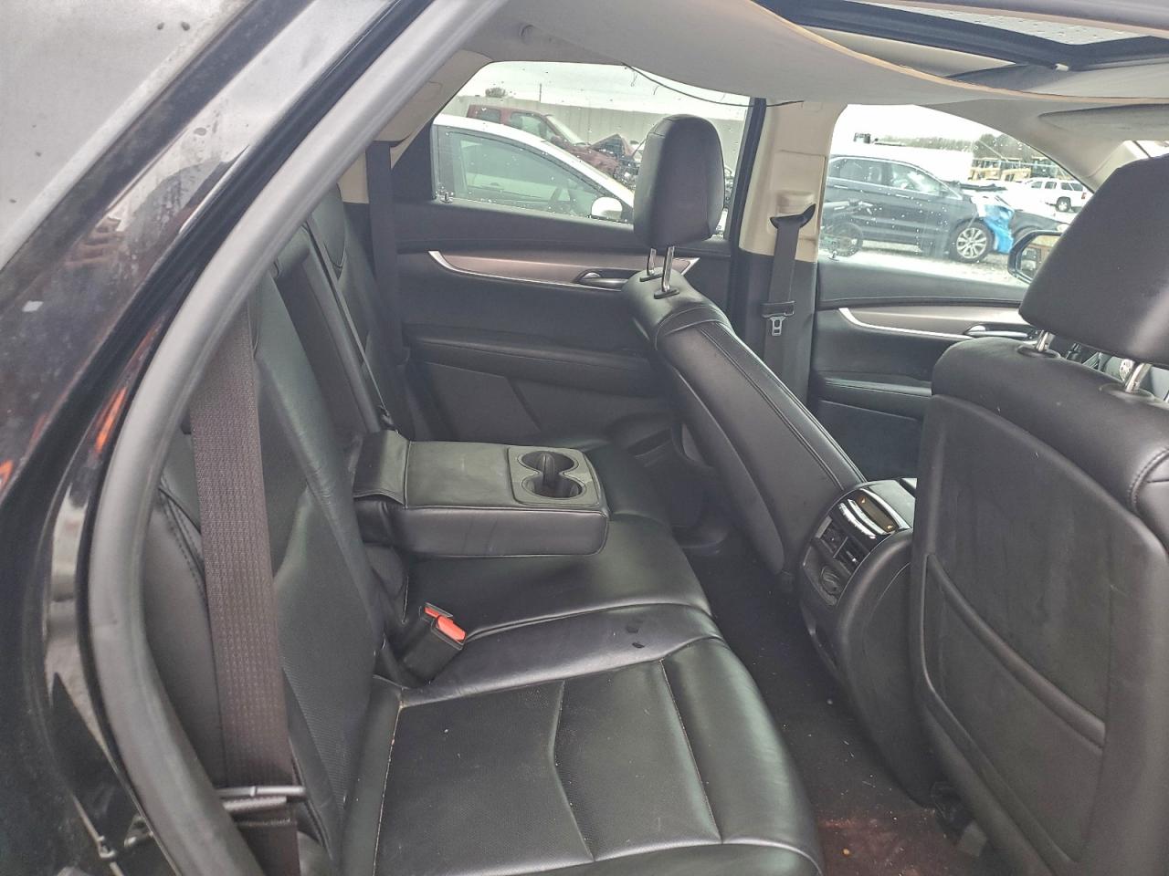 2018 Cadillac Xt5 Premium Luxury VIN: 1GYKNERS0JZ133800 Lot: 92710925