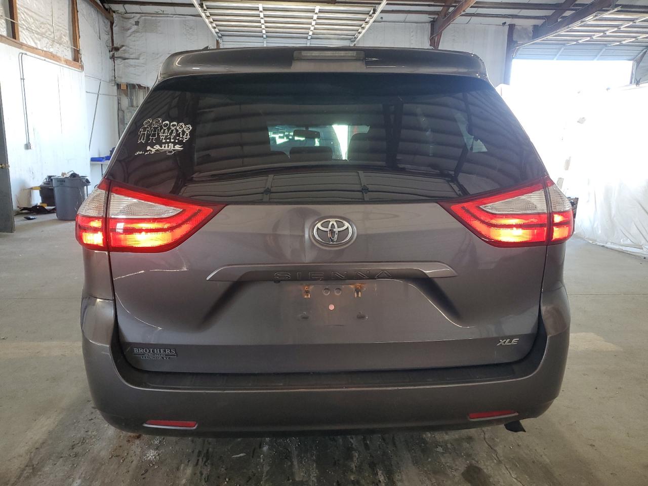 2016 Toyota Sienna Xle VIN: 5TDYK3DC7GS732250 Lot: 90999715