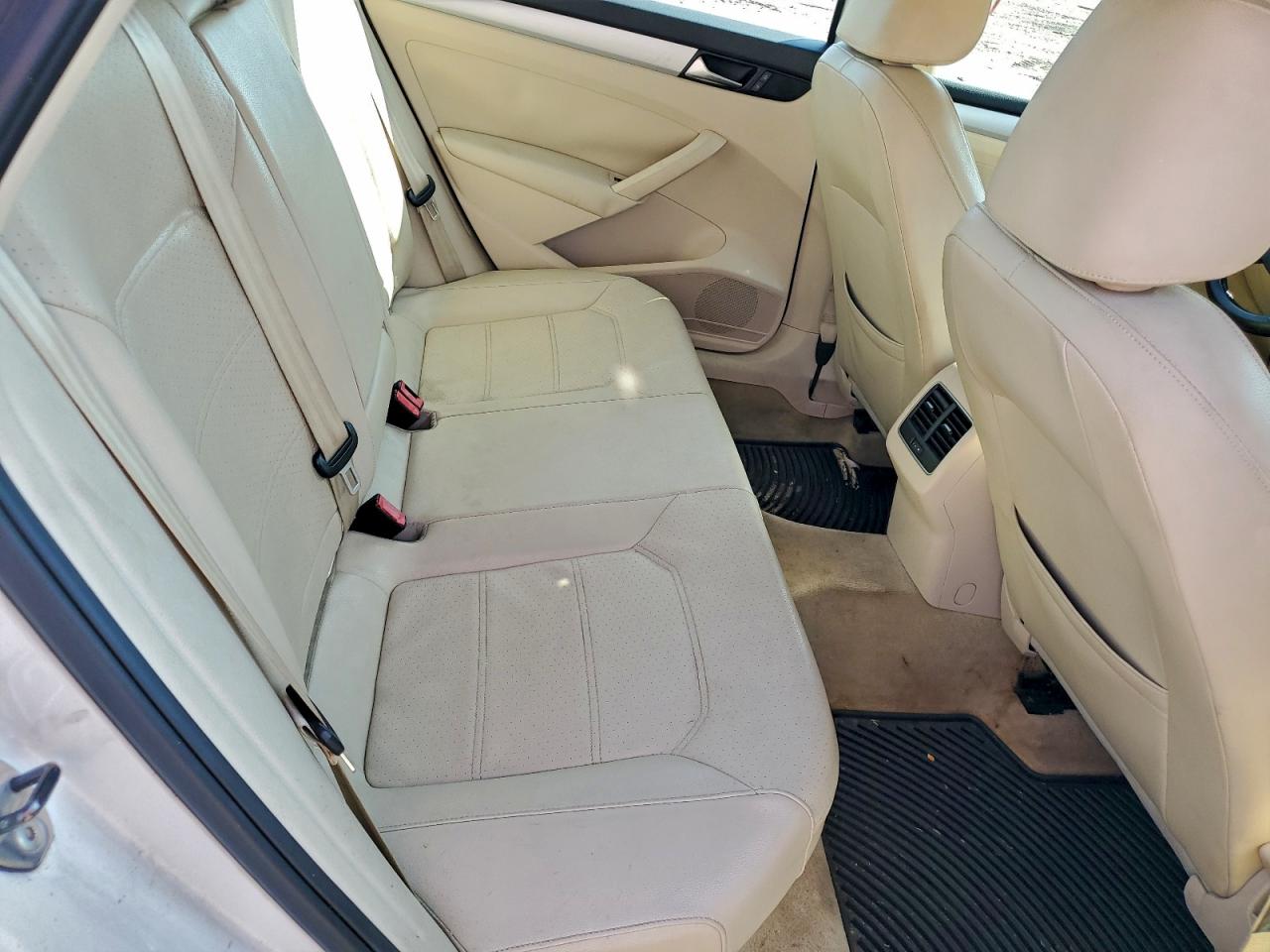 2013 Volkswagen Passat Se VIN: 1VWBN7A37DC120746 Lot: 94151915