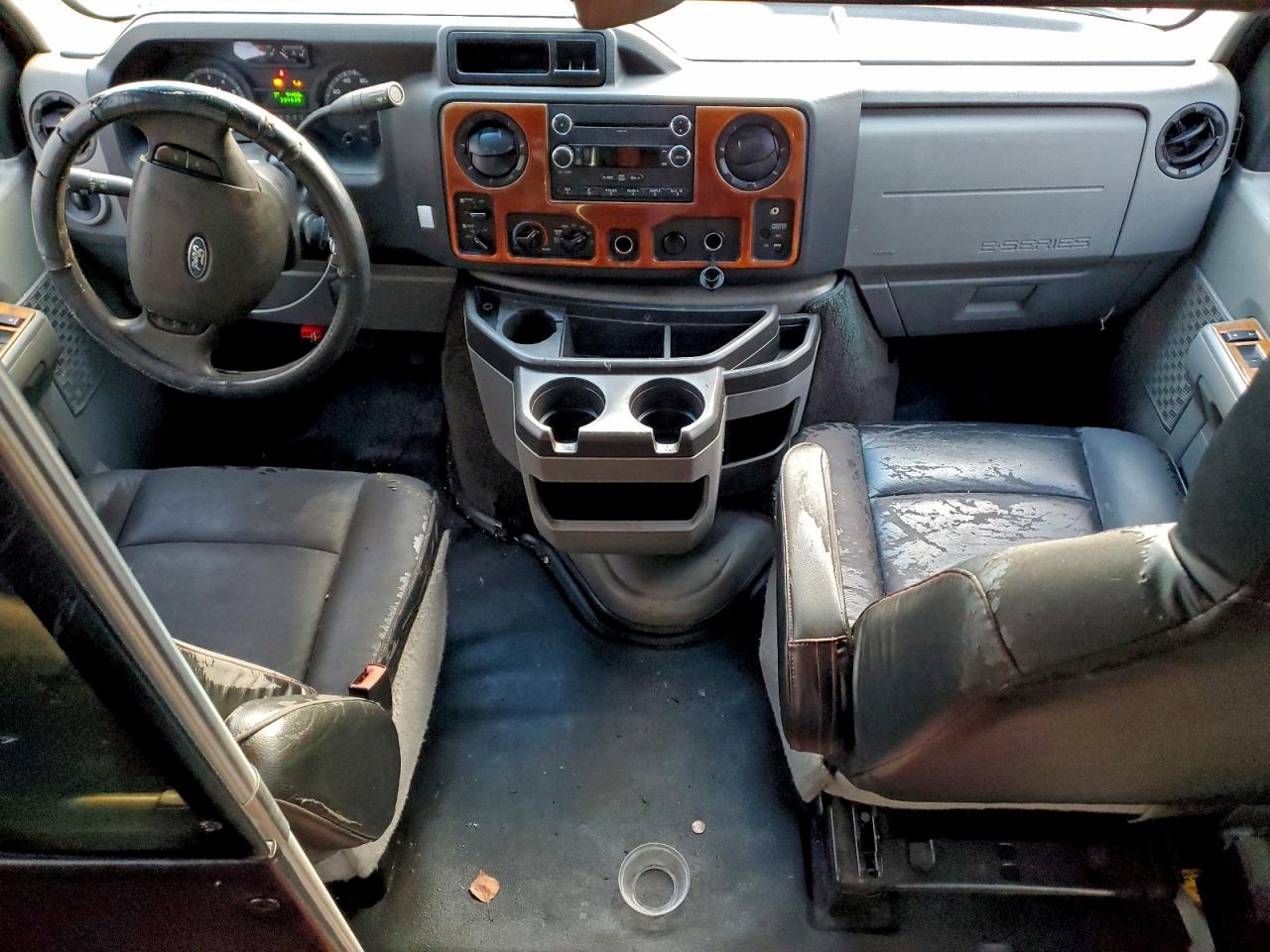 2015 Ford Econoline E350 Super Duty Cutaway Van VIN: 1FDWE3FL2FDA23100 Lot: 85410355